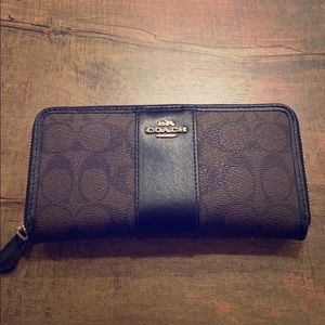 Coach wallet